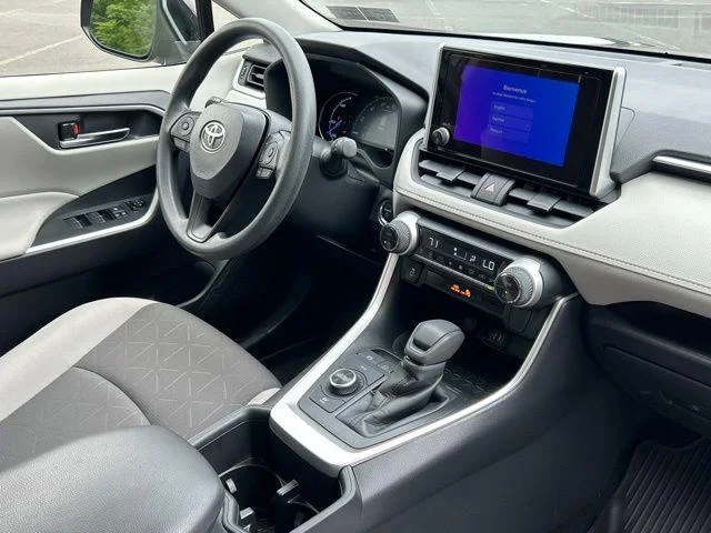 Certified Used 2025 MAGNETIC GRAY MET. Toyota  image 36