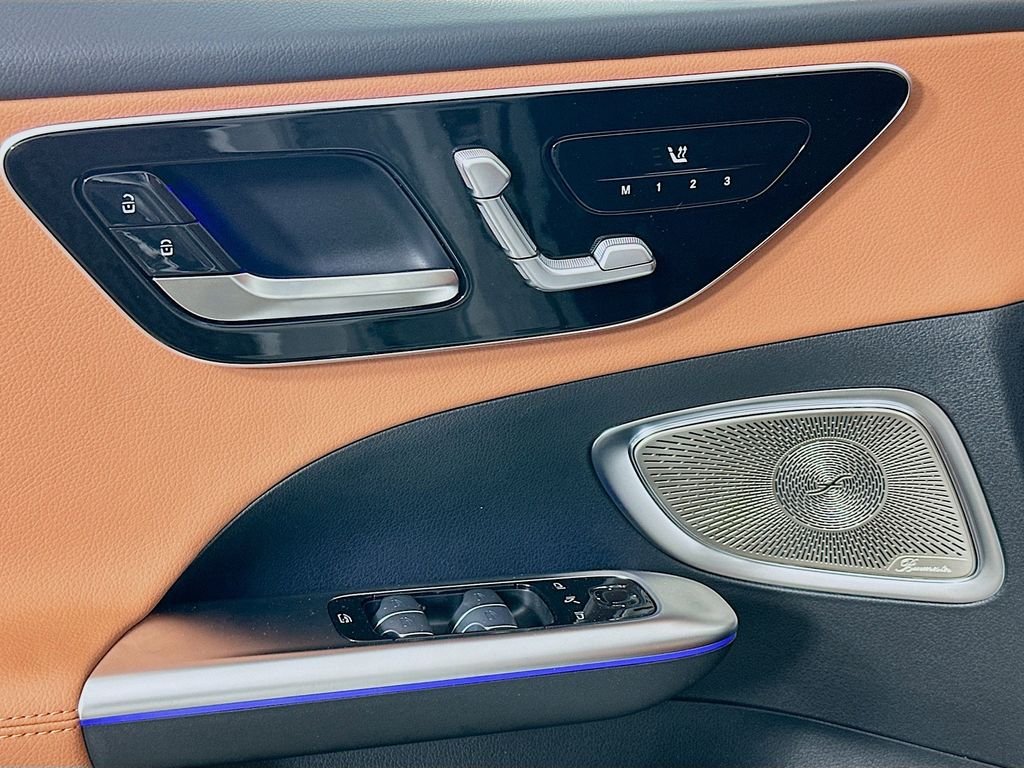 New 2026 Polar White Mercedes-Benz C 300 image 18