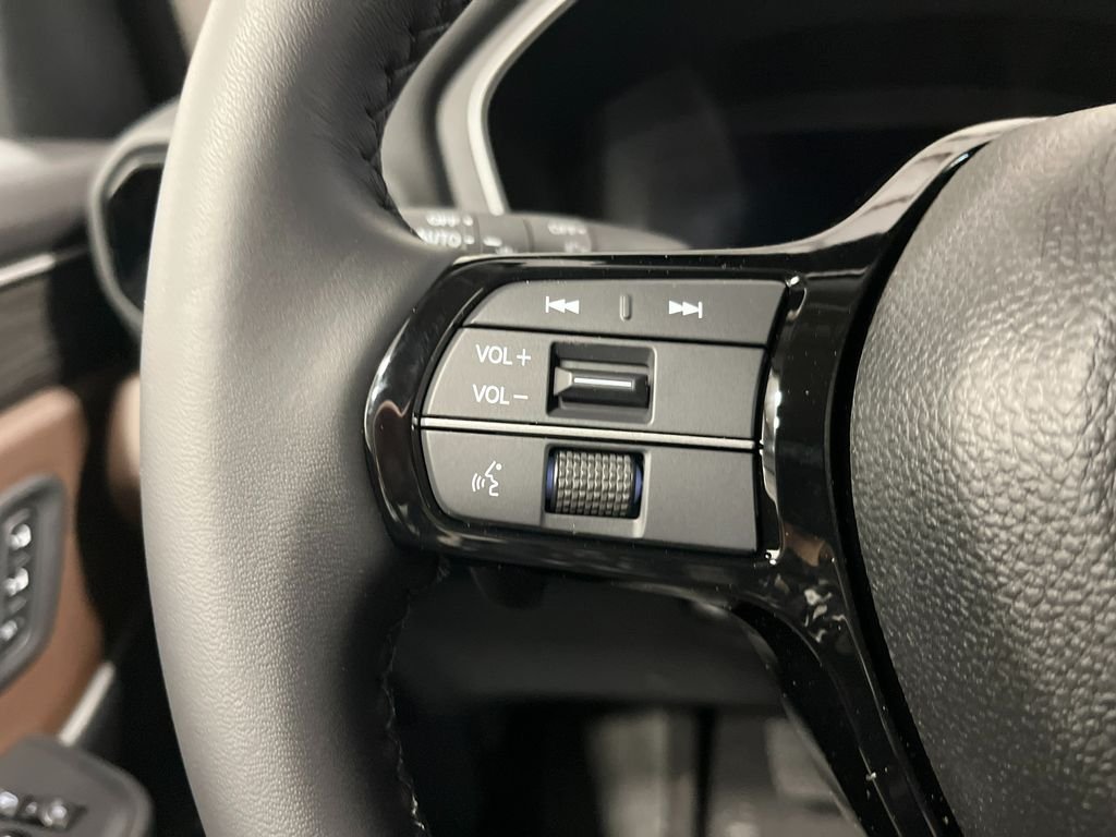 New 2026 Platinum White Pearl Honda Touring image 18