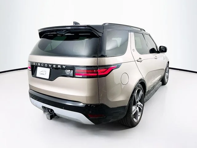 Used 2023  Land Rover Metropolitan Edition image 5