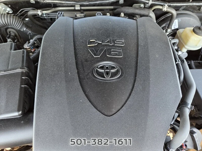 Used 2018 Midnight Black Metallic TOYOTA SR5 DOUBLE CAB 6
