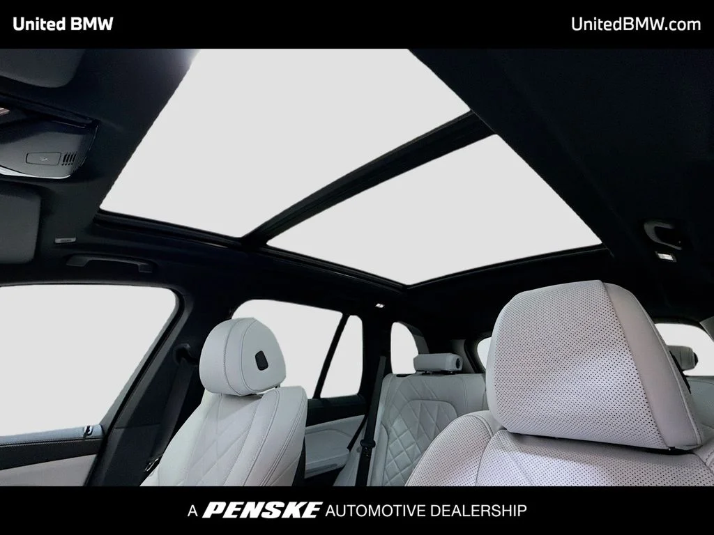 New 2026 Alpine White BMW xDrive40i image 12