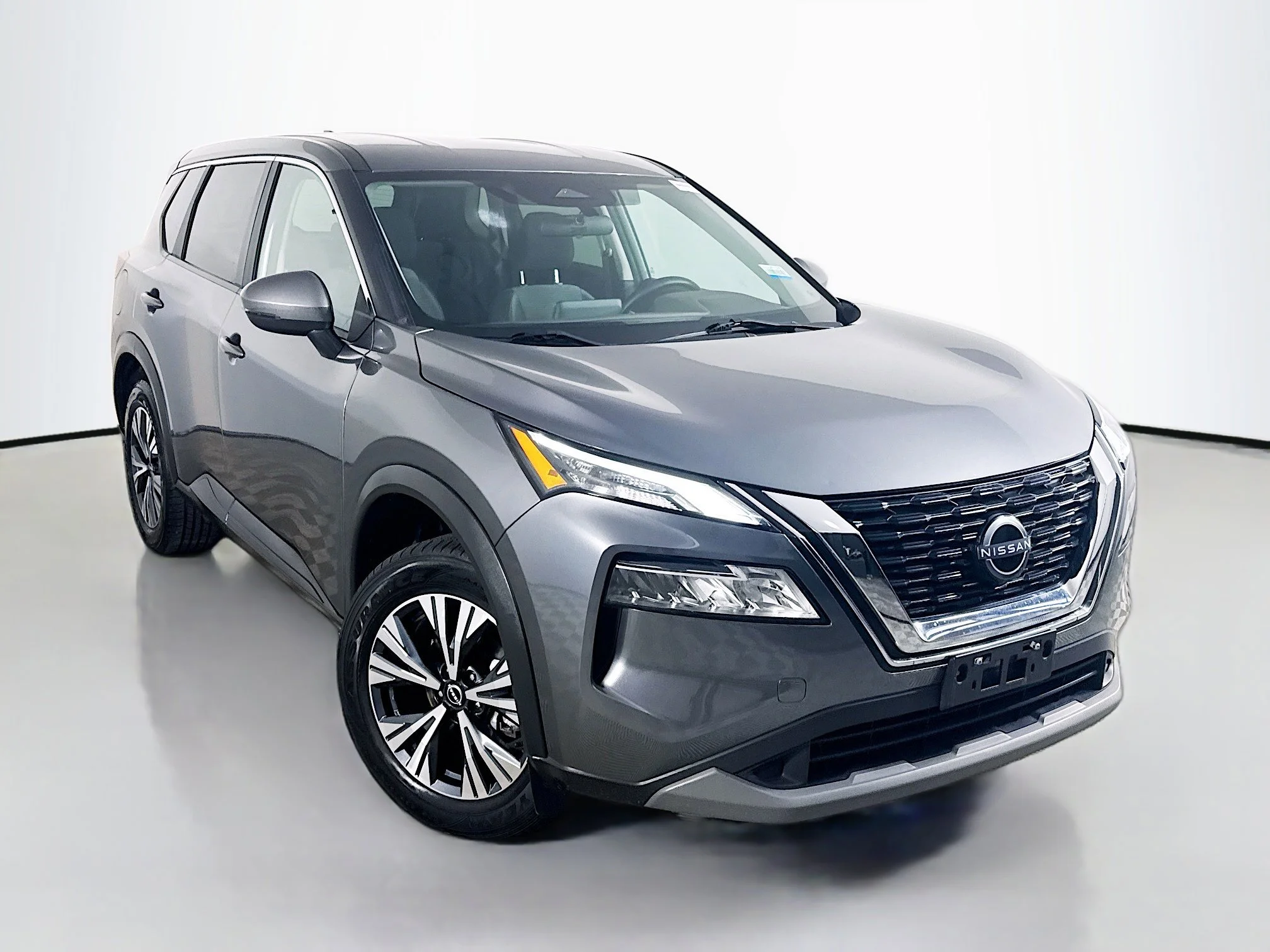 2022 Nissan Rogue SV AWD's photo