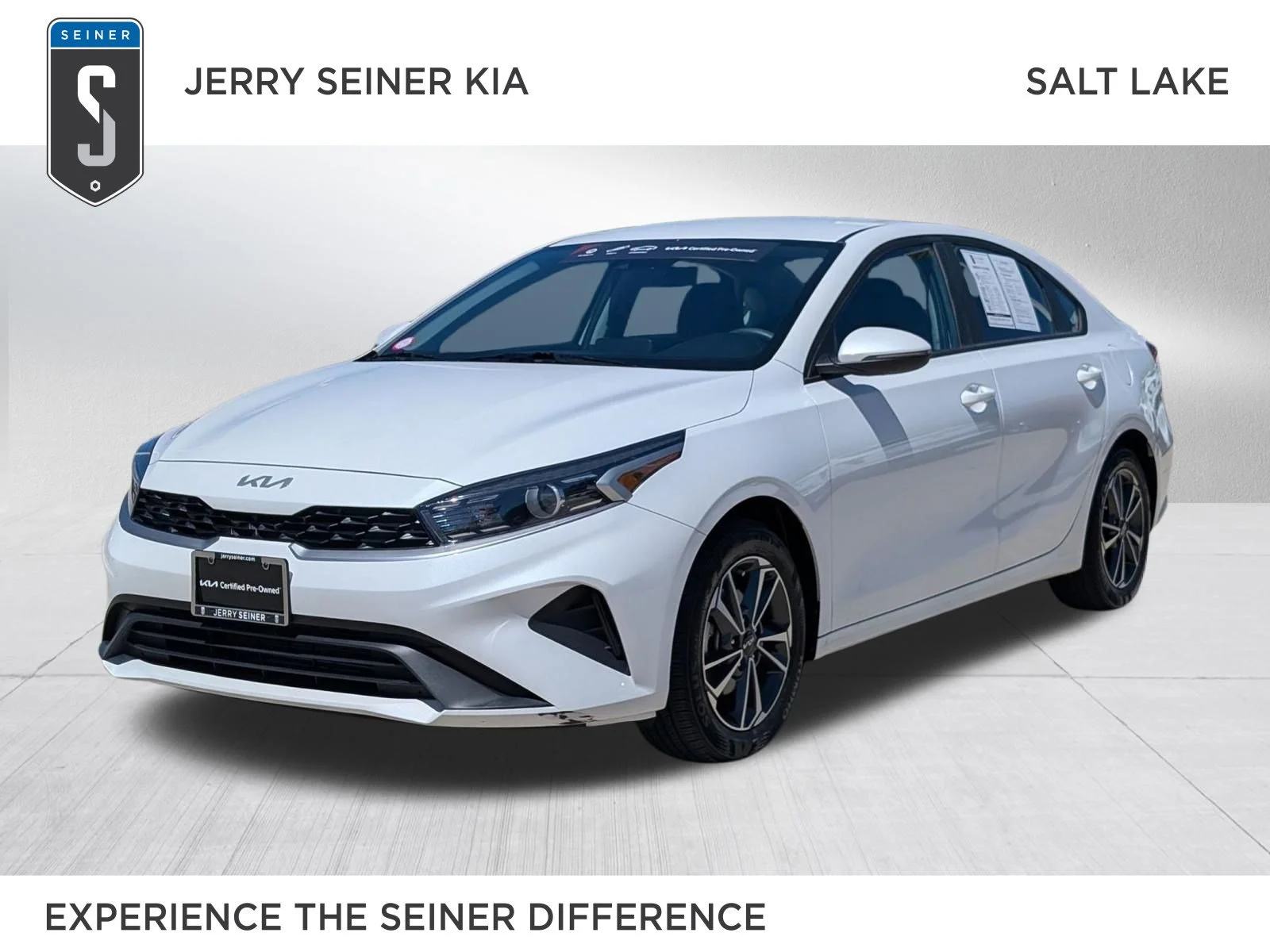 2023 Kia Forte LXS AT's photo