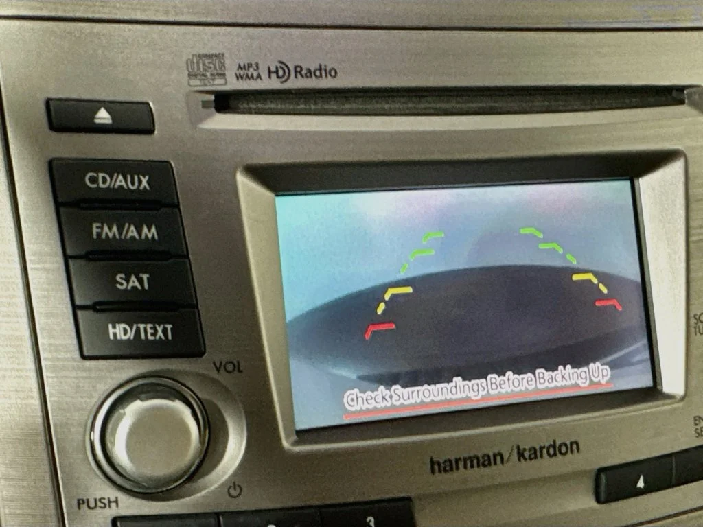 Used 2014 White Subaru 2.5i image 16
