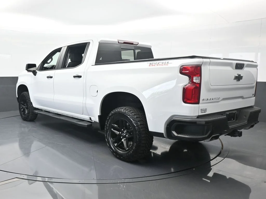 Used 2024 Summit White Chevrolet LT Trail Boss image 4