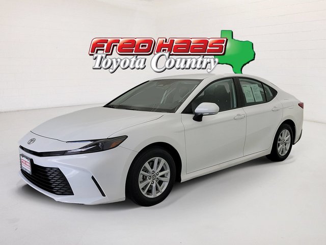 Pre-Owned 2025 Toyota Camry LE