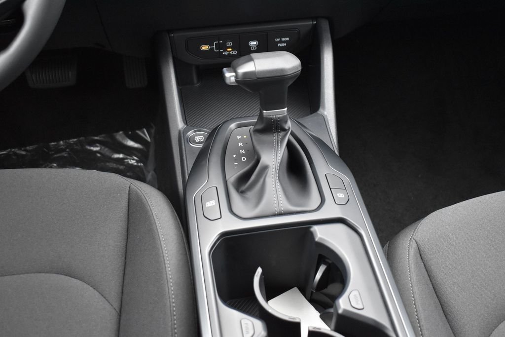 New 2026 Snow White Pearl Kia LXS image 16