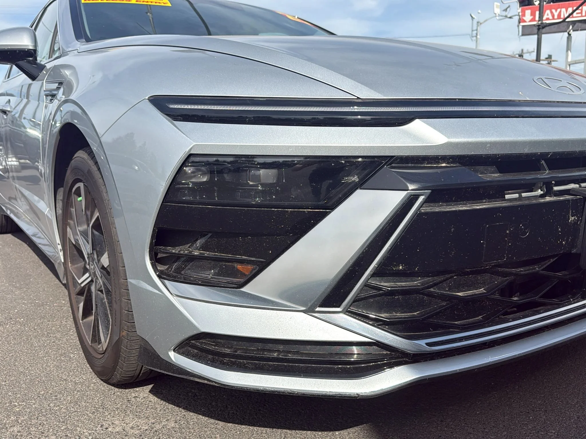 Used 2025 Aero Silver Hyundai SEL image 26