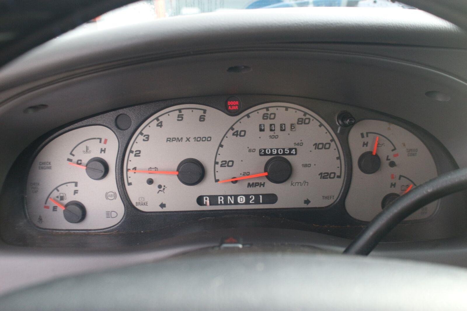Used 2003 Silver Ford XL Fleet image 18