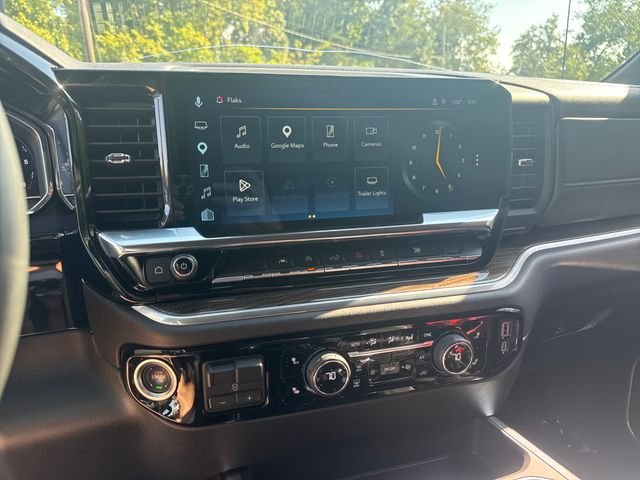 Used 2025 White Chevrolet RST image 18