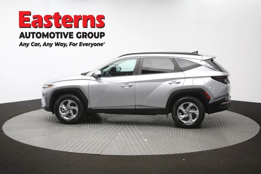 Used 2022 Silver Hyundai SEL image 57