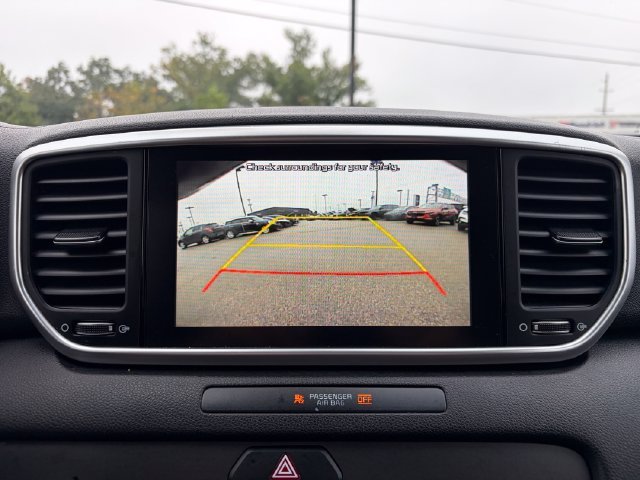 Used 2022 Pacific Blue Kia LX image 30