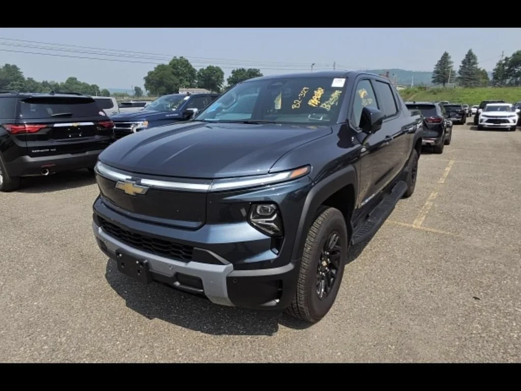 Used 2025 Blue Smoke Metallic Chevrolet LT - Extended Range image 2