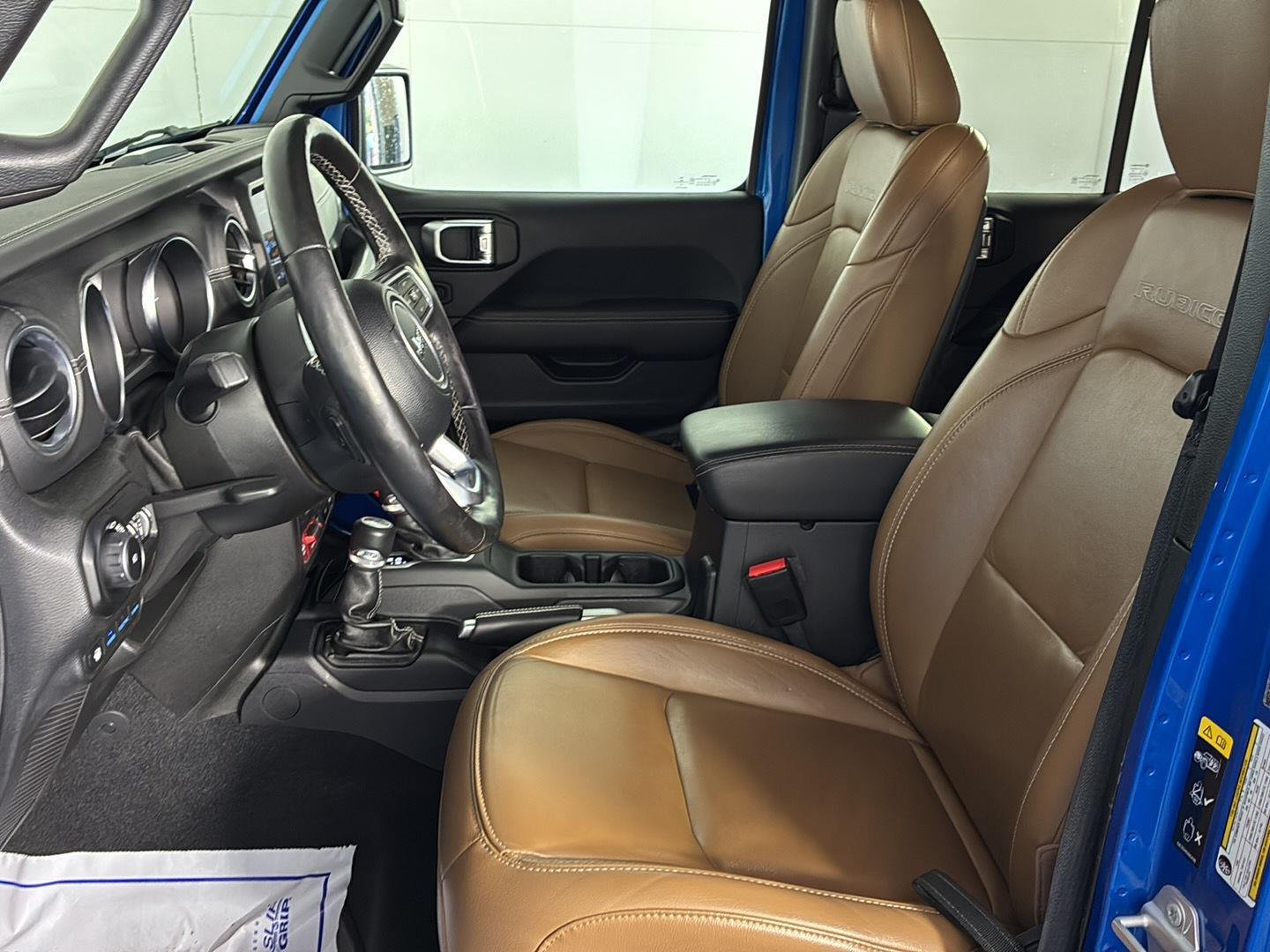 Used 2021 Hydro Blue Pearlcoat Jeep Unlimited Rubicon image 26