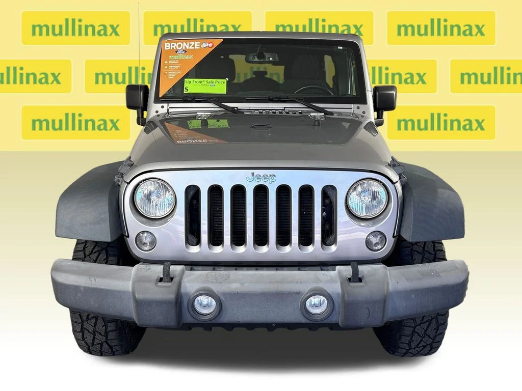 Used 2016 Silver Jeep Unlimited Sport image 16