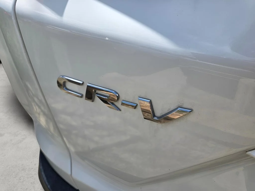 Used 2018 White Diamond Pearl Honda EX image 18