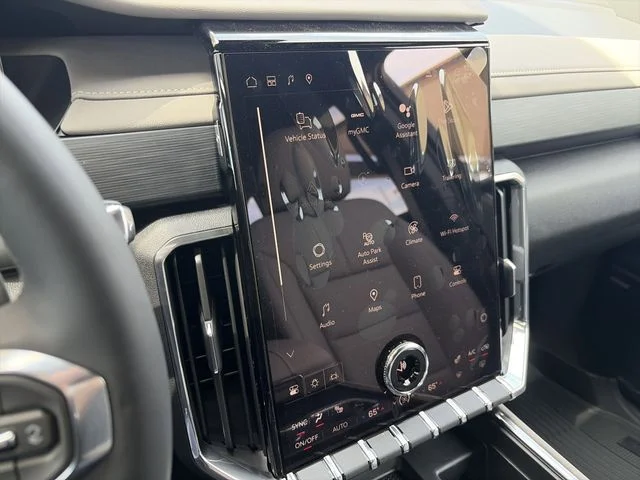 New 2026 White GMC Elevation image 18