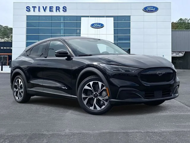 2026 Ford Mustang-Mach-e Select's photo