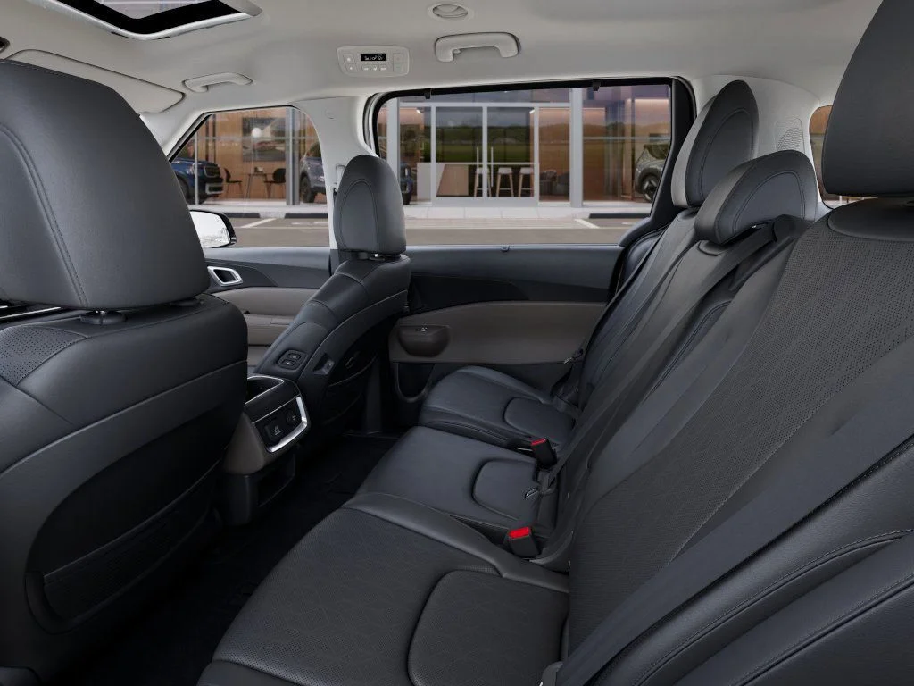 2026 Kia Carnival SX - Photo 18