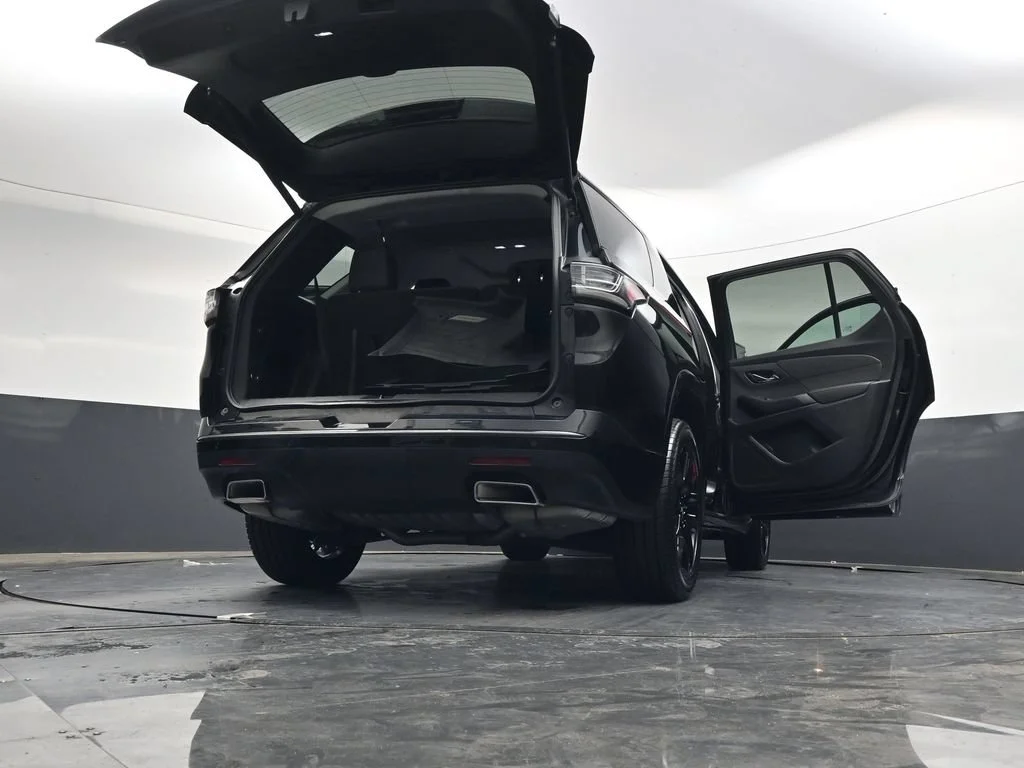 Used 2021 Black Metallic Chevrolet Premier image 43