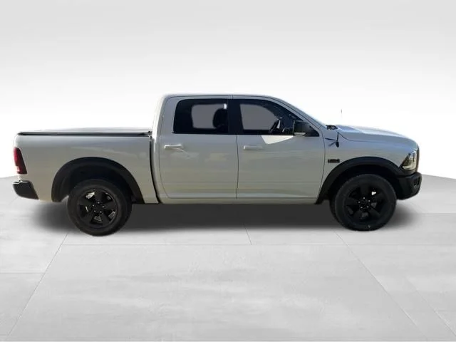 Used 2019 White Ram Warlock image 2