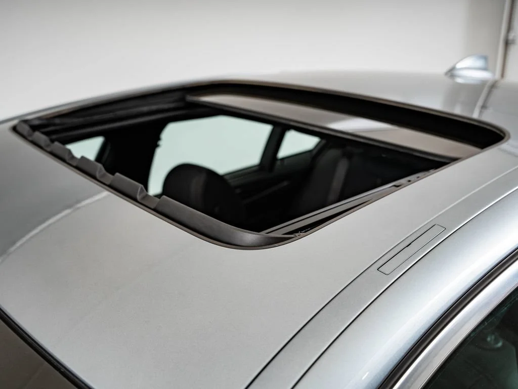 Used 2019 Bluestone Metallic BMW 540i xDrive image 14