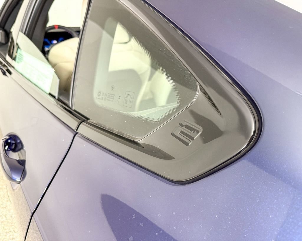 2025 BMW 2 Series M235 - Photo 28