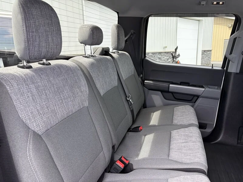 Used 2022 White Ford XLT image 15