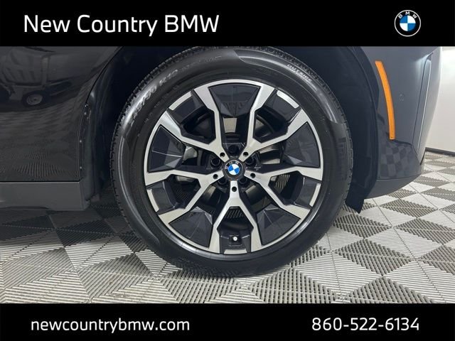 Certified Used 2026 Black Sapphire Metallic BMW 30 xDrive image 9