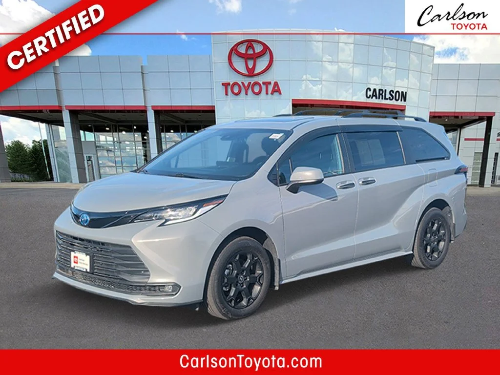 2025 Toyota Sienna Woodland Edition