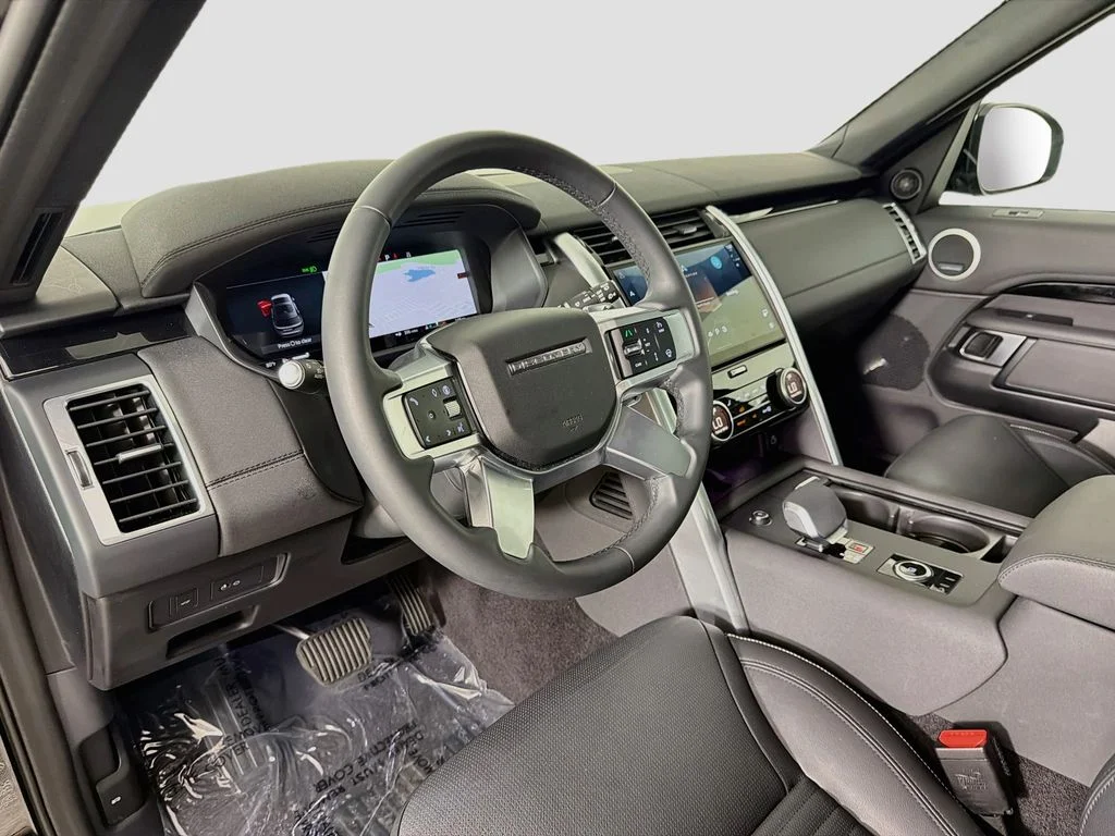 Certified Used 2025 Black Land Rover S image 9