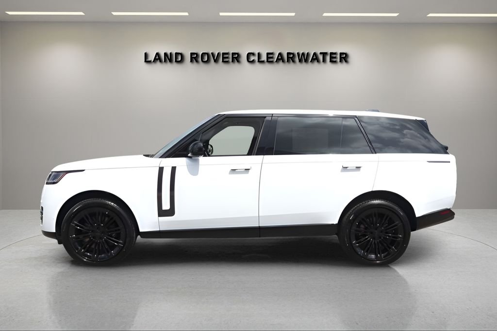 New 2026 Fuji White Land Rover SE image 2