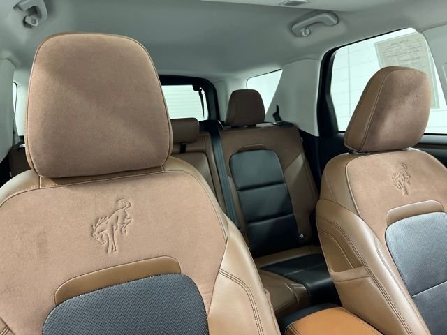 Used 2023 Oxford White Ford Badlands image 26