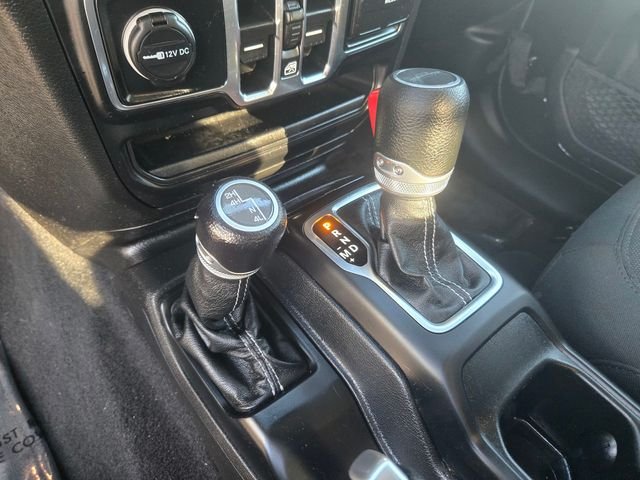 Used 2020 Black Jeep Overland image 13