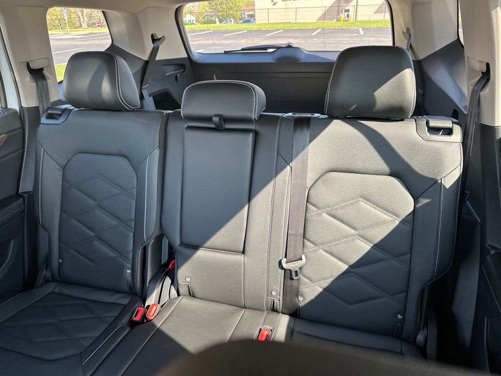 2026 Volkswagen Atlas SE w/Tech - Photo 24