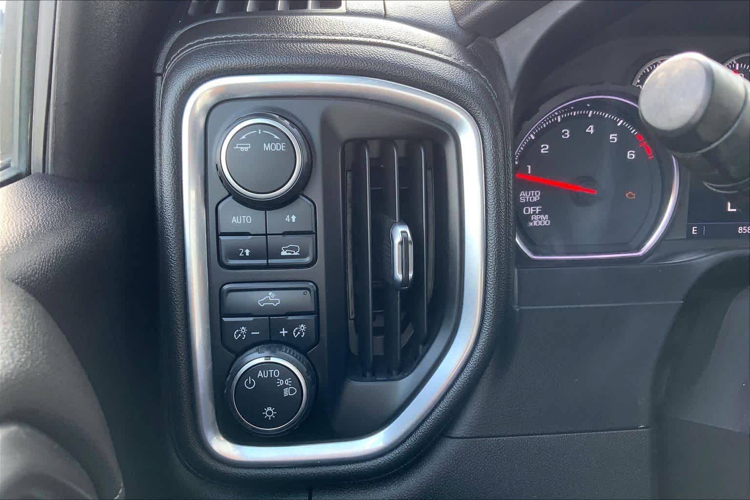 2021 Chevrolet Silverado 1500 LT - Photo 33