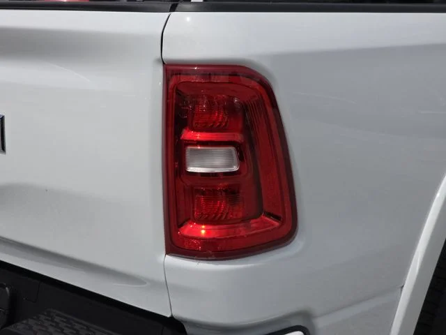 2026 RAM 1500 Laramie - Photo 8