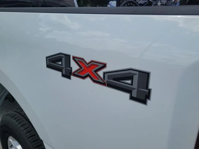 New 2026 Oxford White Ford XLT image 12