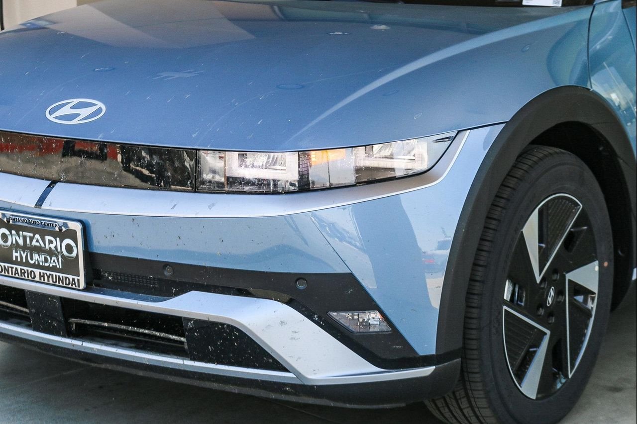 New 2026 Blue Hyundai SEL image 5
