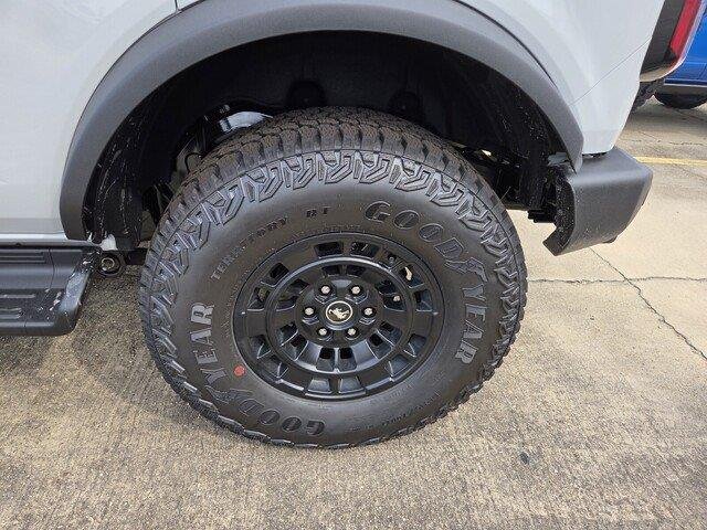 New 2026 Avalanche Gray Ford Outer Banks® image 26