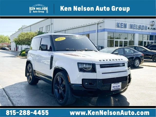 2022 Land Rover Defender V8's photo