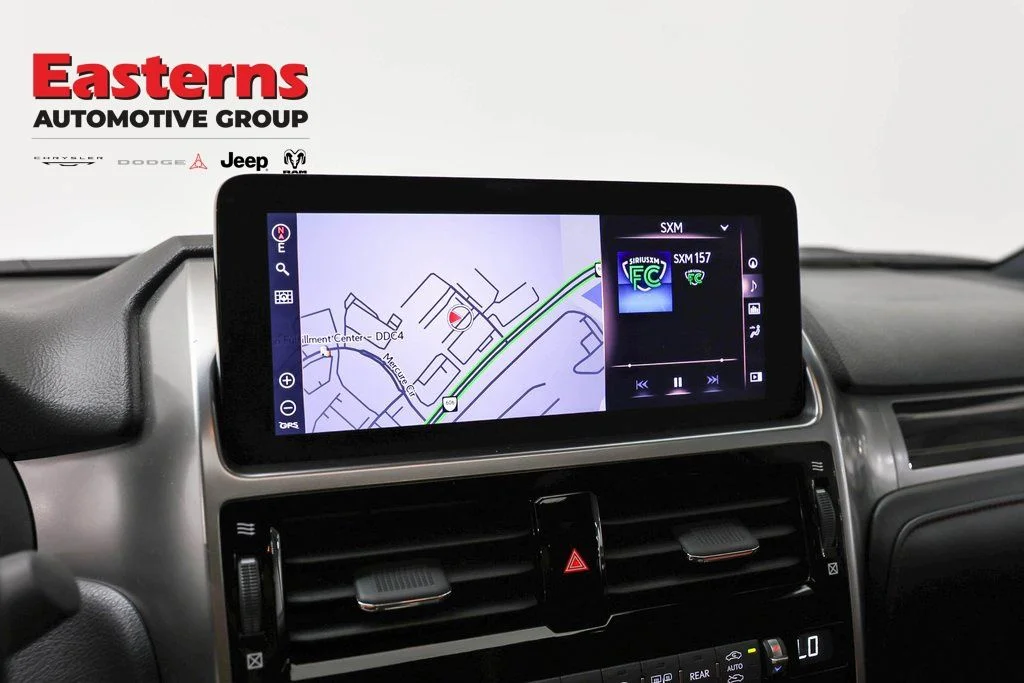 Used 2022 Black Lexus 460 image 19