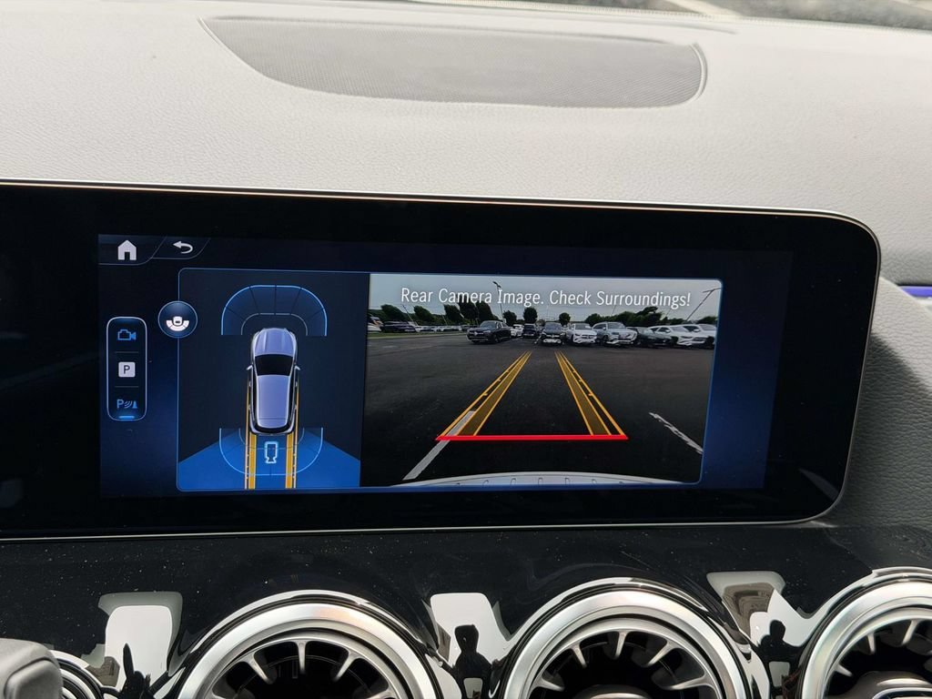New 2026 Polar White Mercedes-Benz GLA 250 image 25