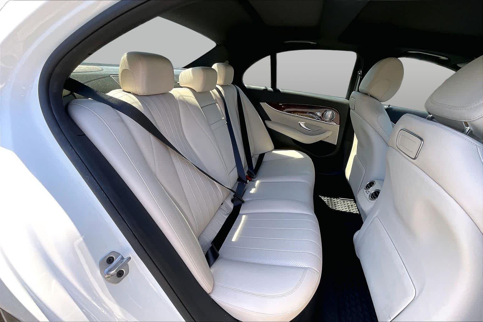Used 2019 Polar White Mercedes-Benz E 450 image 19