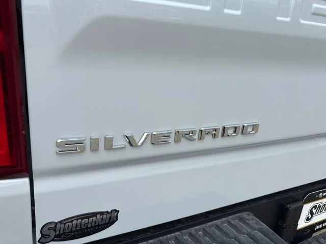 New 2026 Polar White Tricoat Chevrolet High Country image 14