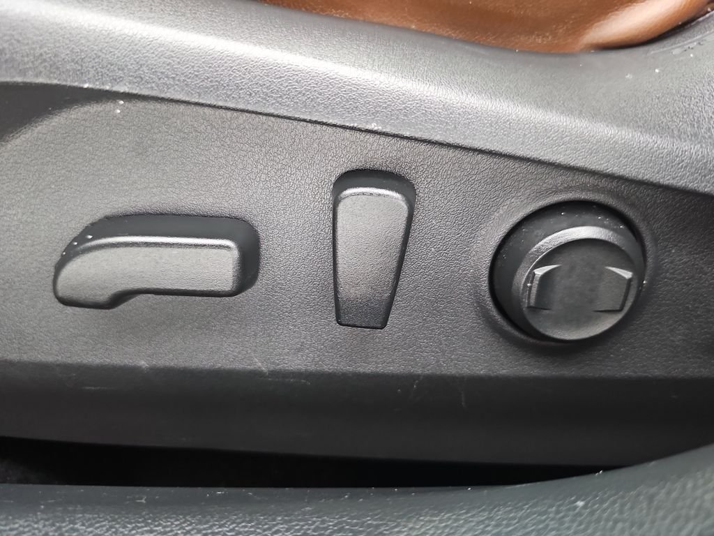 Used 2020 Magnetite Gray Metallic Subaru Touring image 42