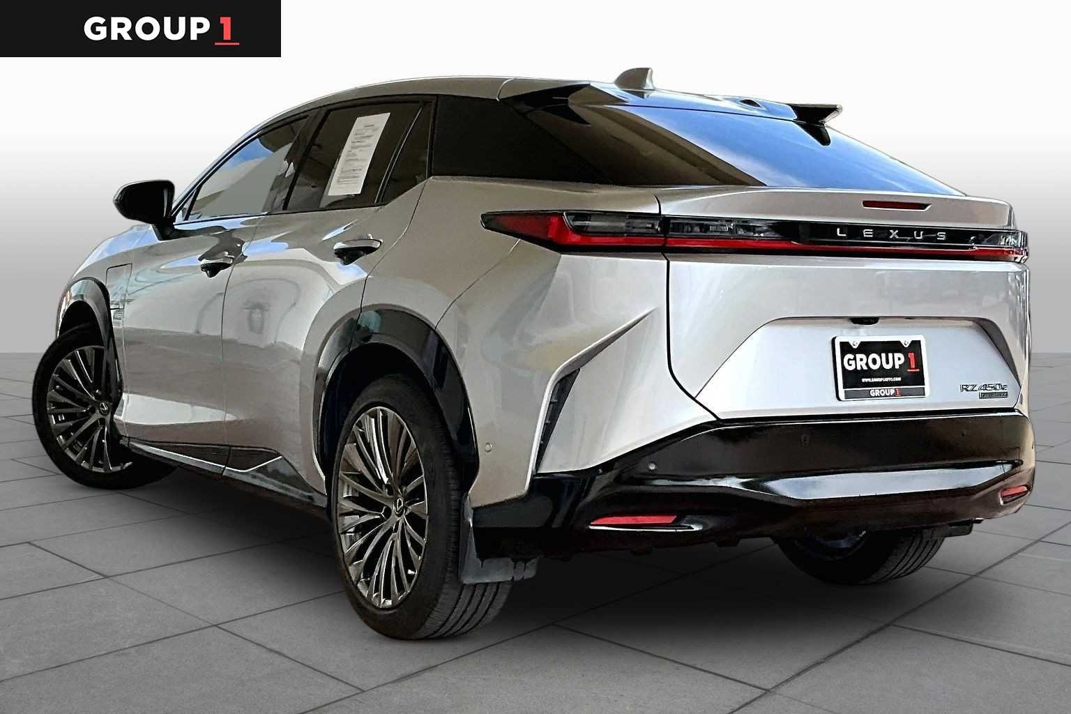 Certified Used 2023 Iridium Lexus Luxury image 9