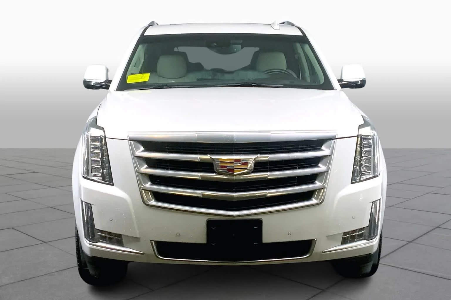 Used 2016 Crystal White Tricoat Cadillac Premium Collection image 4