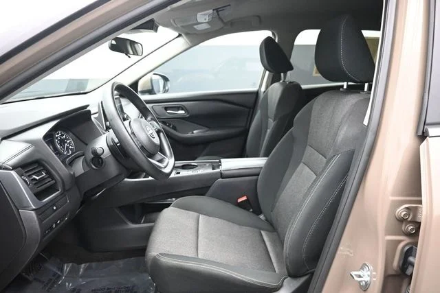 Used 2024 Beige/tan Nissan SV image 6